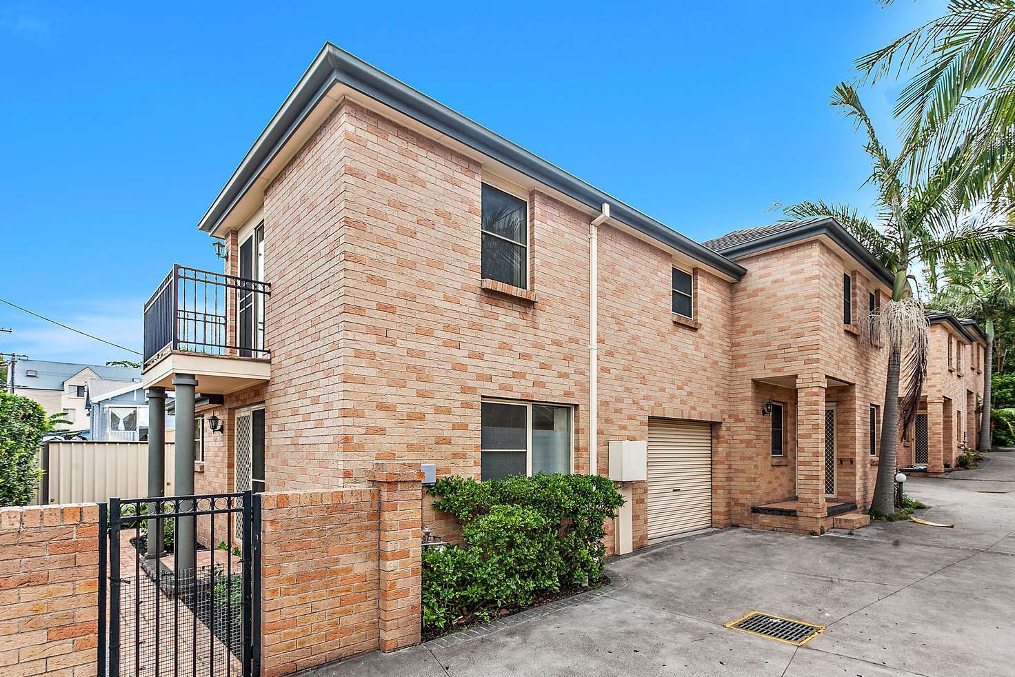 Main view of Homely townhouse listing, 8/18 Osborne Street, Wollongong NSW 2500