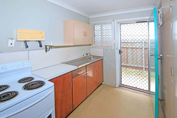 Third view of Homely studio listing, 7/87 Upper Dawson Road, Allenstown QLD 4700