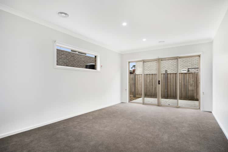 Fifth view of Homely house listing, 1 Regal Drive, Alfredton VIC 3350