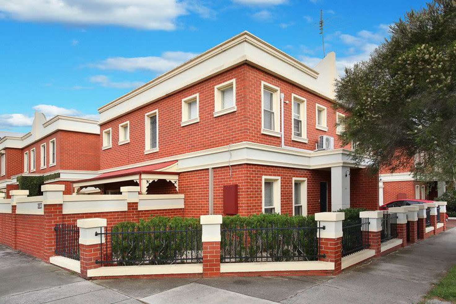 Main view of Homely townhouse listing, 4/223 Murrumbeena Road, Murrumbeena VIC 3163