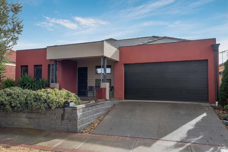 26 Lyme Park Circle, Caroline Springs VIC 3023