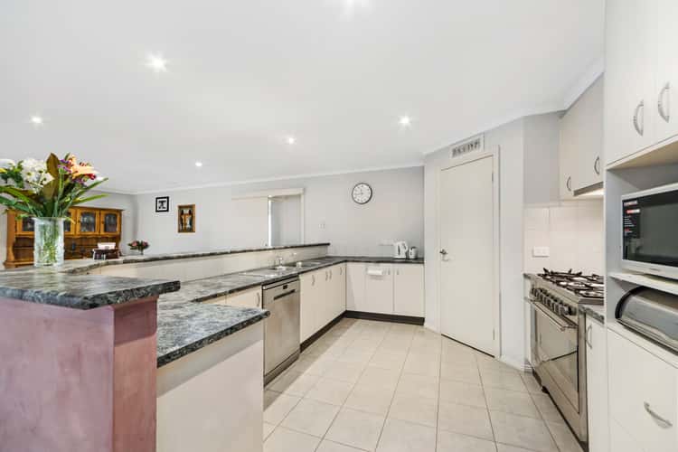 Fifth view of Homely house listing, 7 Dorset Drive, Alfredton VIC 3350