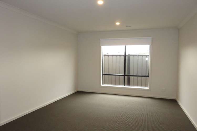 Second view of Homely house listing, 7 Rotary Street, Craigieburn VIC 3064