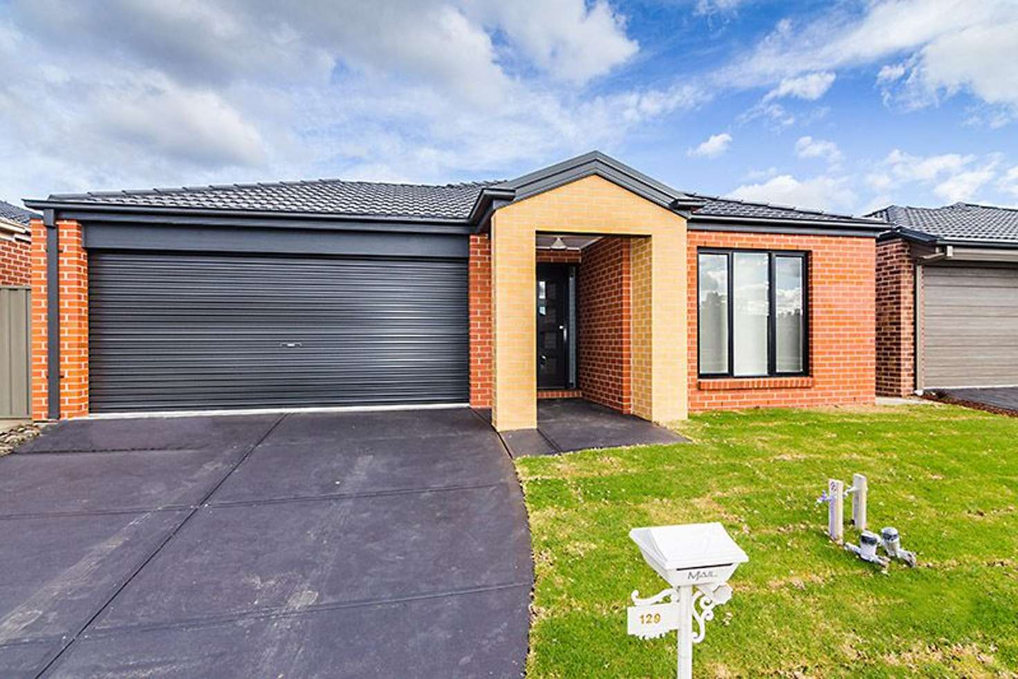 Main view of Homely house listing, 129 Scotsdale Drive, Cranbourne East VIC 3977