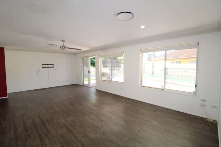 Second view of Homely house listing, 3 Kenley Court, Carrara QLD 4211