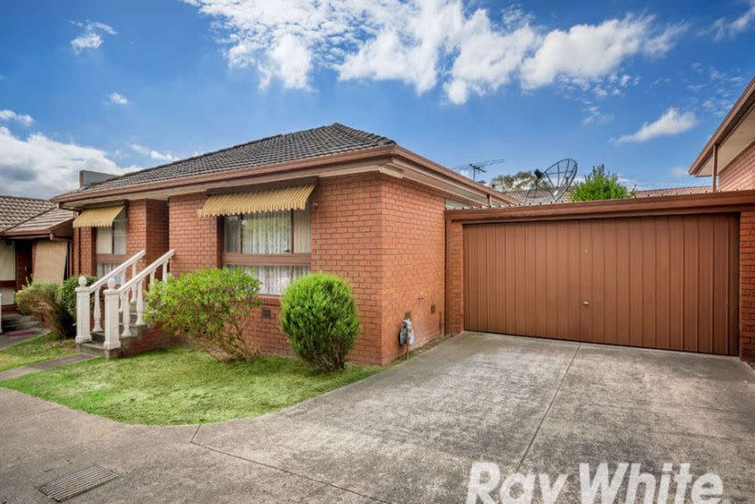 Main view of Homely unit listing, 2/118 Severn Street, Box Hill North VIC 3129