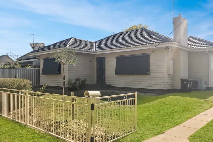 Main view of Homely house listing, 5 Smythe Street, Benalla VIC 3672