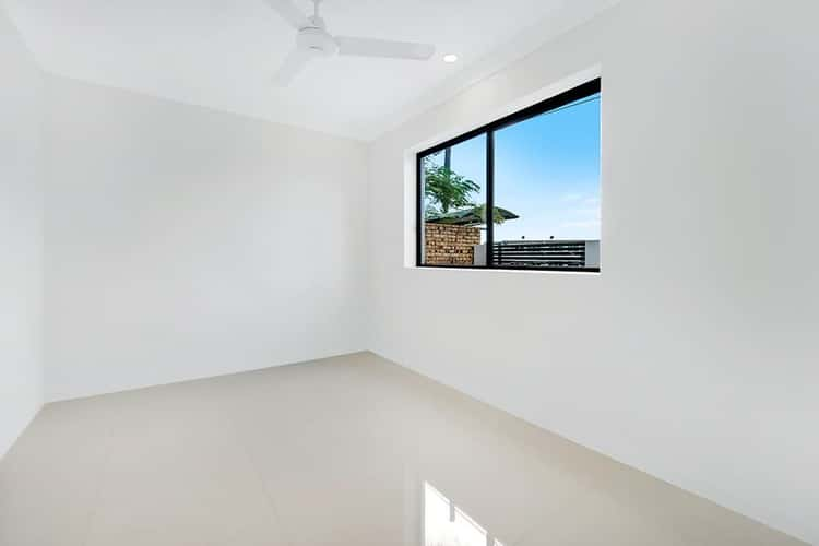 Fifth view of Homely townhouse listing, 1/727 Old Cleveland Road, Carina QLD 4152