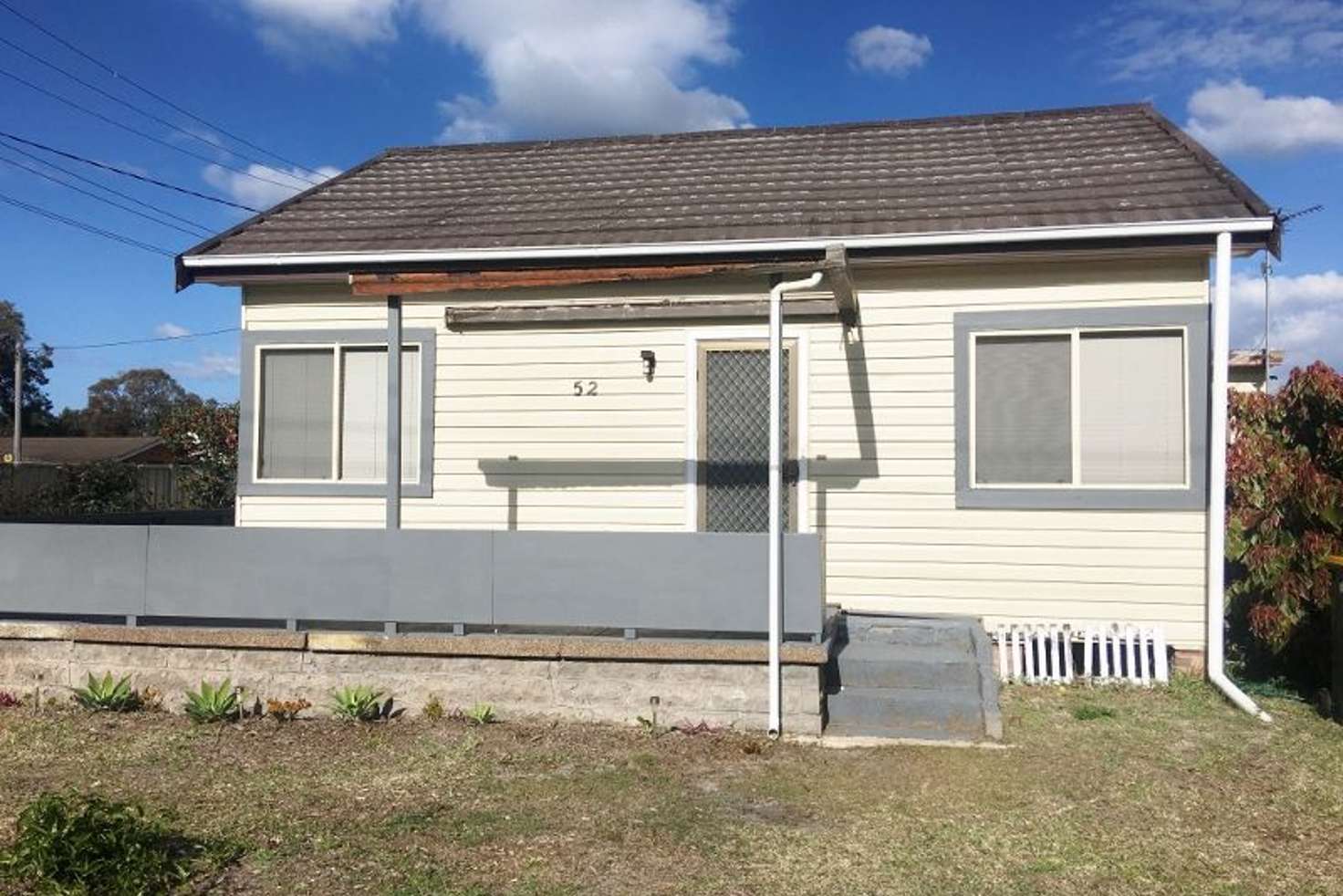 Main view of Homely house listing, 52 Natuna Avenue, Budgewoi NSW 2262