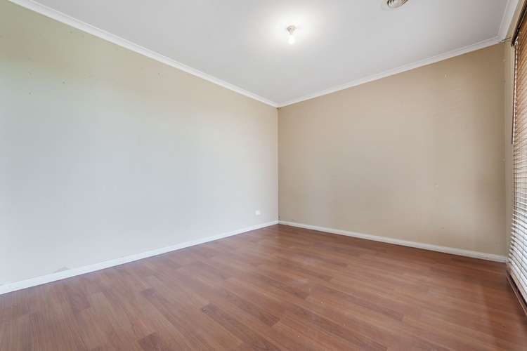 Fifth view of Homely house listing, 23 Rye Court, Delahey VIC 3037