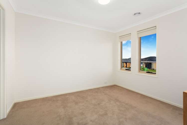 Fifth view of Homely house listing, 52 Belmont Crescent, Pakenham VIC 3810