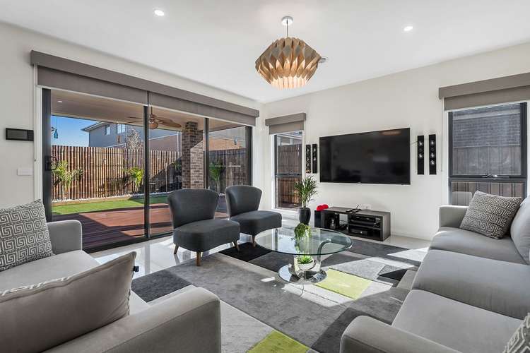 Fifth view of Homely house listing, 10 Breccia Street, Craigieburn VIC 3064