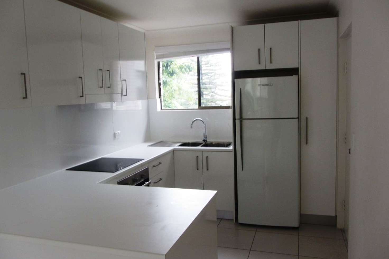 Main view of Homely unit listing, 6/5 Jubilee Avenue, Broadbeach QLD 4218