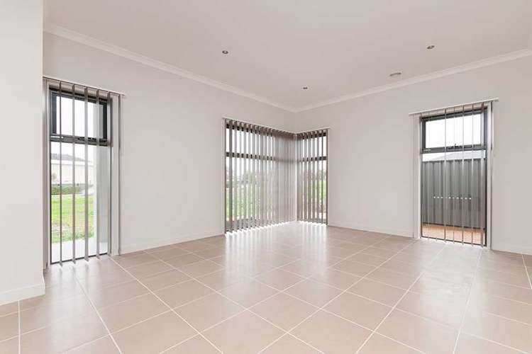 Fifth view of Homely house listing, 20/4 Delany Lane, Craigieburn VIC 3064