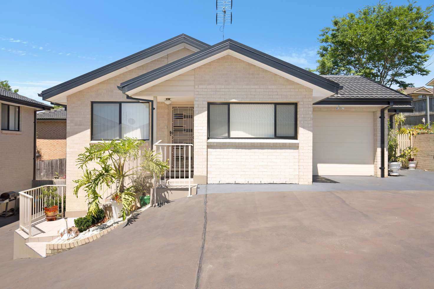 Main view of Homely villa listing, 1/13-15 Sorensen Drive, Figtree NSW 2525