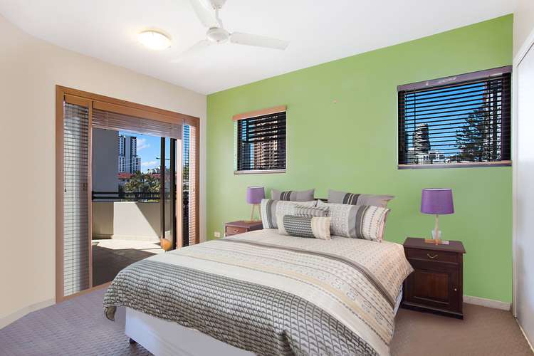 Fifth view of Homely unit listing, 3 'Verdelho' 37 Britannia Avenue, Broadbeach QLD 4218