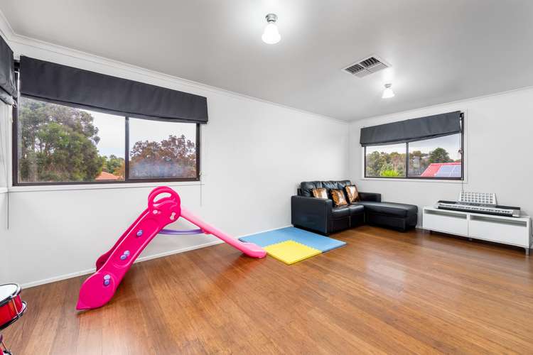 Fifth view of Homely house listing, 4 Gloaming Court, Mill Park VIC 3082
