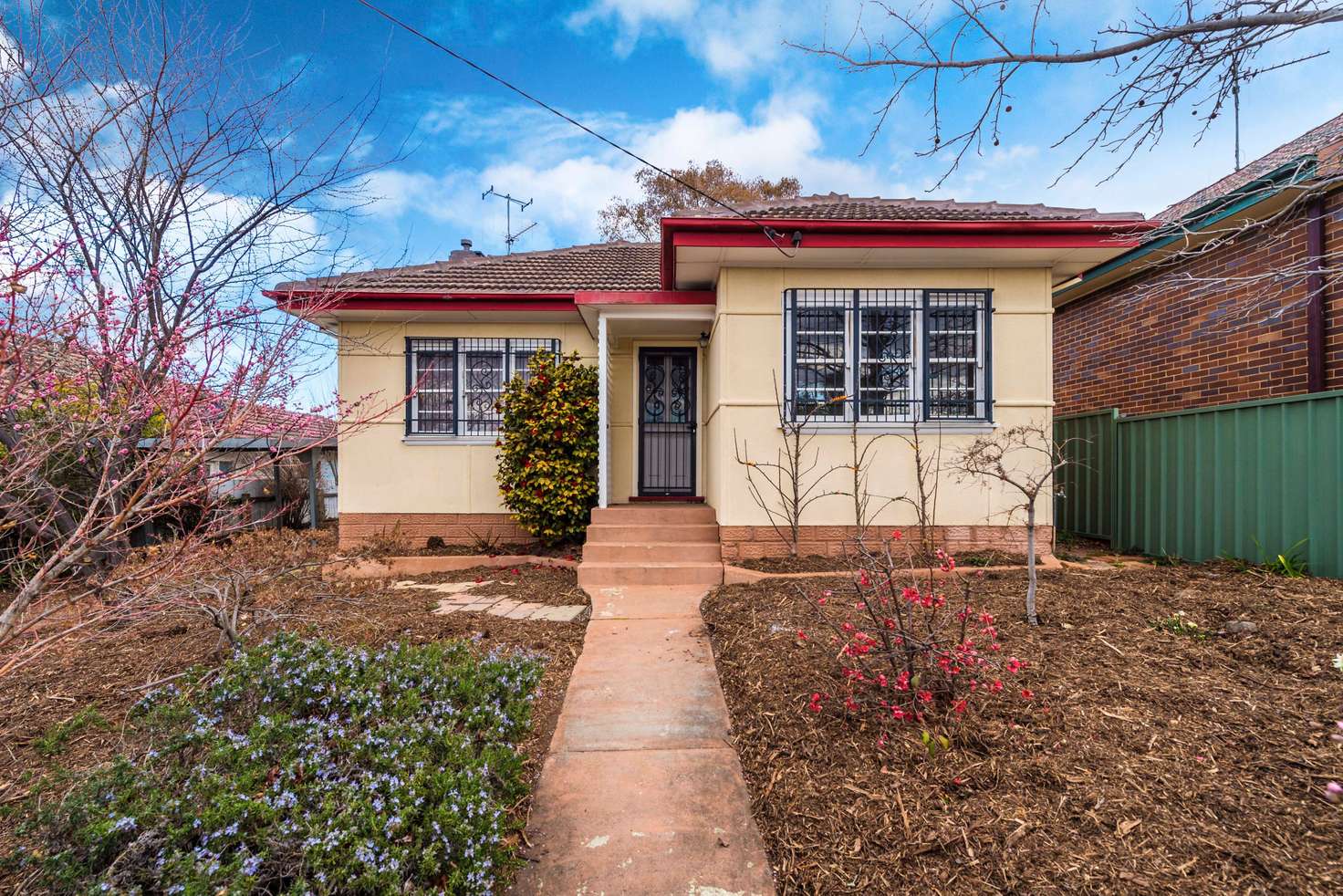 Main view of Homely house listing, 32 Surveyor Street, Queanbeyan NSW 2620