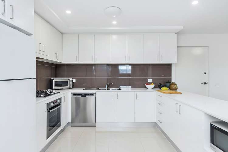 Main view of Homely unit listing, 24/13-15 Morisset Street, Queanbeyan NSW 2620
