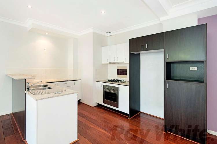 Second view of Homely townhouse listing, 6/16 Park Street, Hawthorne QLD 4171