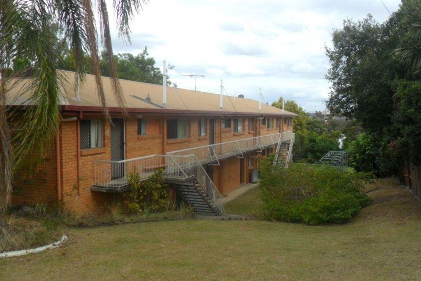 Main view of Homely unit listing, 4/32 Park Street, Ipswich QLD 4305