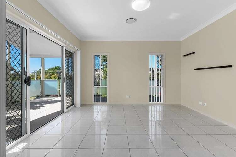Third view of Homely apartment listing, 4/27 Railway Parade, Nundah QLD 4012
