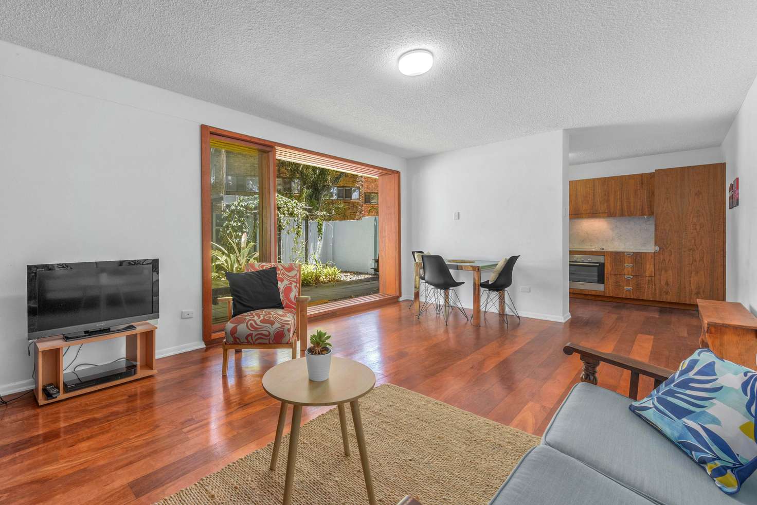 Main view of Homely apartment listing, 2/18 Griffith Street, New Farm QLD 4005