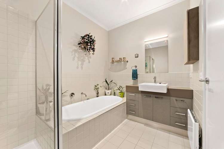 Sixth view of Homely unit listing, 2/16 Loddon Street, Box Hill North VIC 3129