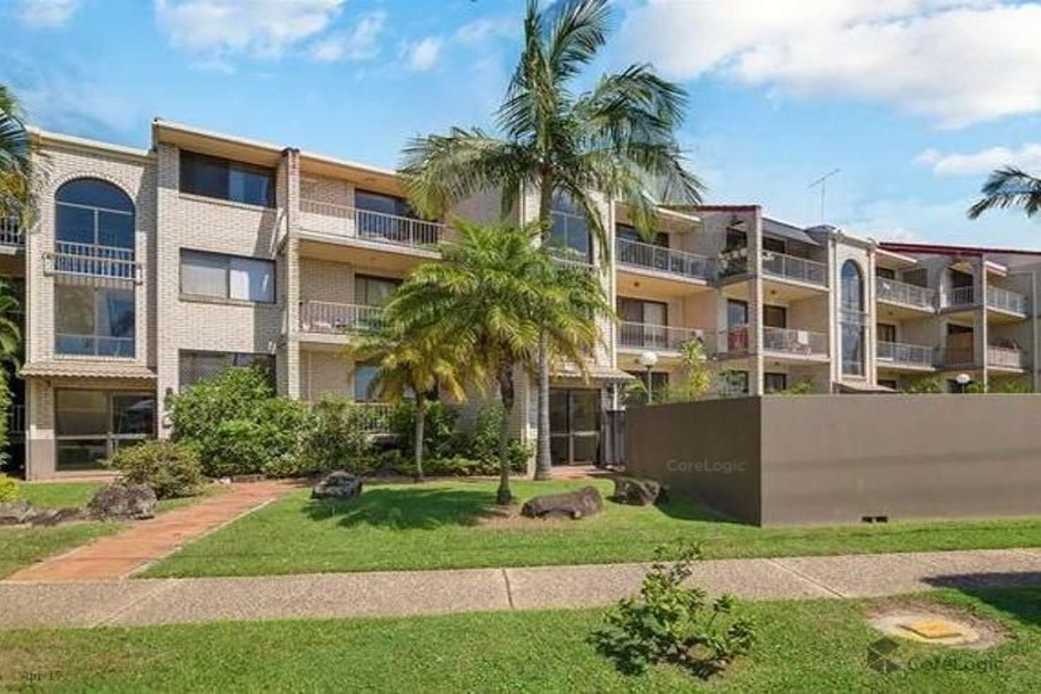 Main view of Homely unit listing, 17/112 Stanhill Drive, Chevron Island QLD 4217