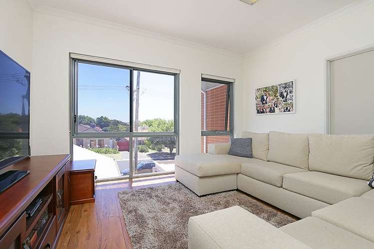 Third view of Homely apartment listing, 32/106 Star Street, Carlisle WA 6101