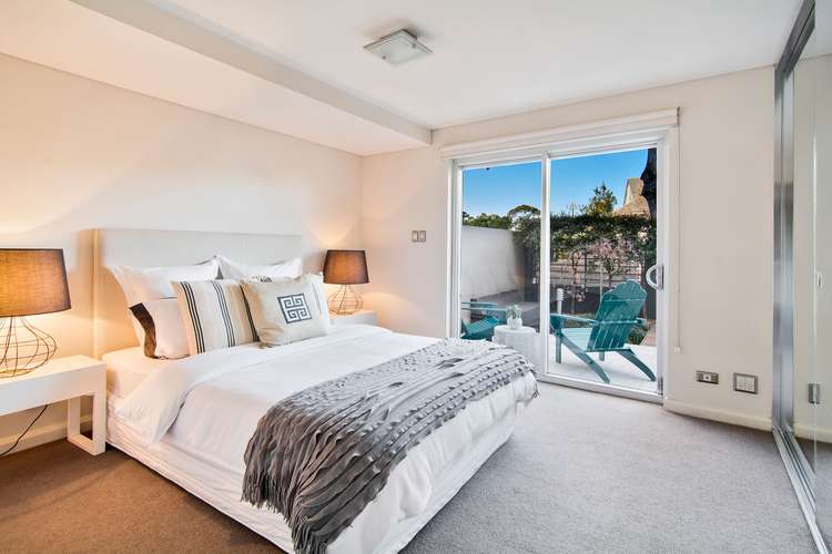 Third view of Homely apartment listing, 2/39 Rosalind Street, Cammeray NSW 2062