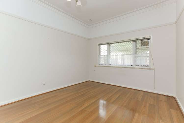 Fifth view of Homely house listing, 8/1196 Albany Highway, Bentley WA 6102