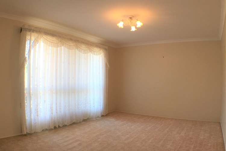 Fifth view of Homely house listing, 3 Palais Court, Avenell Heights QLD 4670