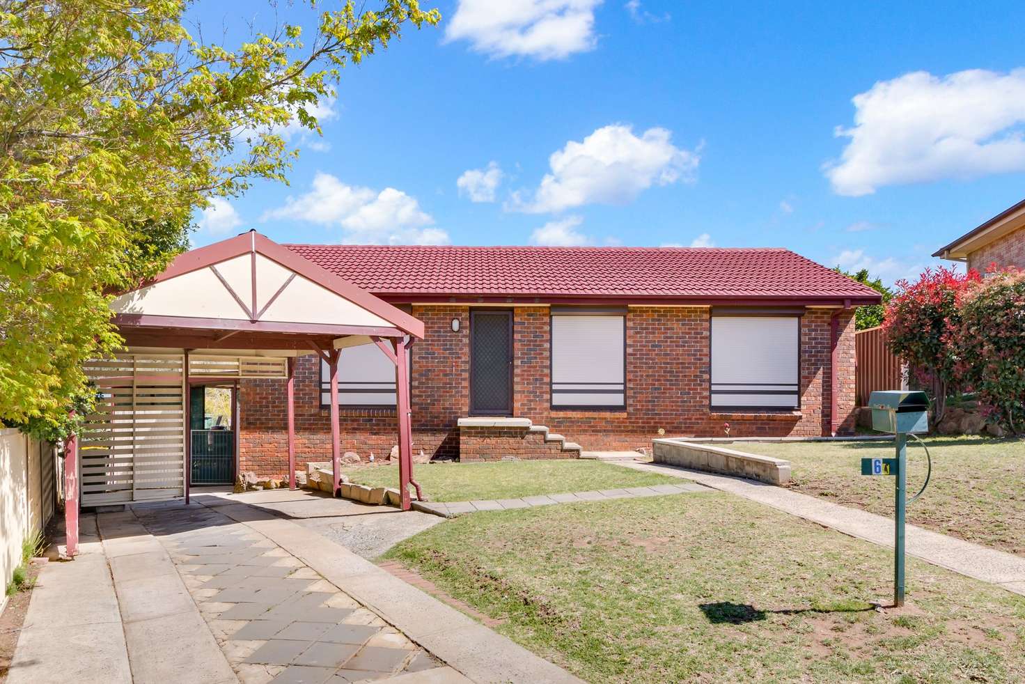 Main view of Homely house listing, 6 & 6a Durden Place, Ambarvale NSW 2560