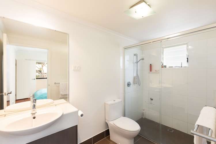 Sixth view of Homely unit listing, 1/20 Love Street, Bulimba QLD 4171