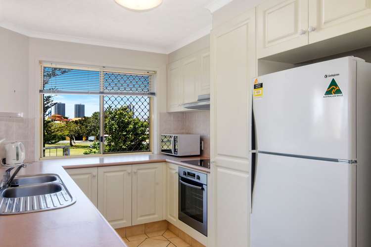 Fifth view of Homely apartment listing, 6/76 Thomas Drive, Chevron Island QLD 4217