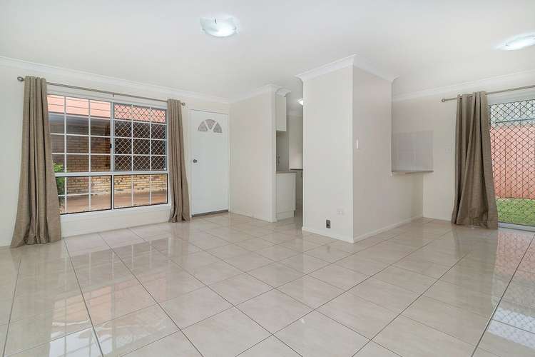 Fourth view of Homely unit listing, 2/7-9 Danica Court, Kearneys Spring QLD 4350