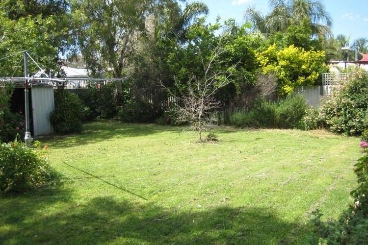 Second view of Homely house listing, 6 Silver Mallee Close, Camillo WA 6111