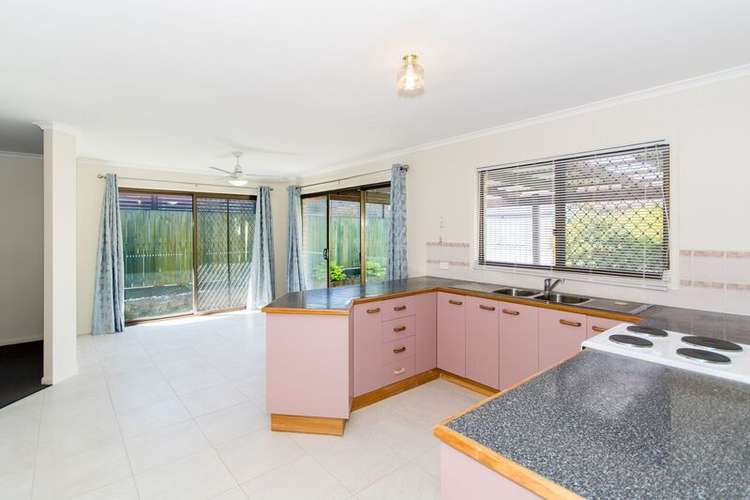 Fifth view of Homely house listing, 2 St Ives Court, Kippa-ring QLD 4021