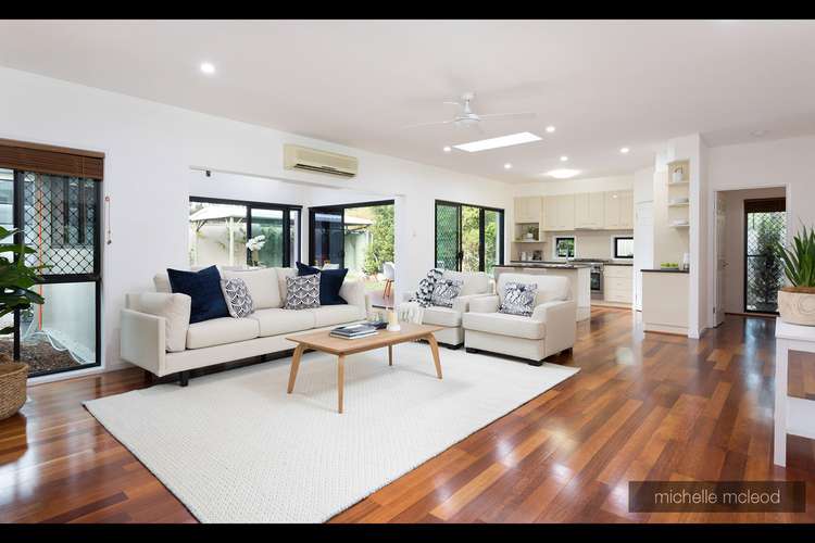 Third view of Homely house listing, 2 Carissa Place, Chapel Hill QLD 4069