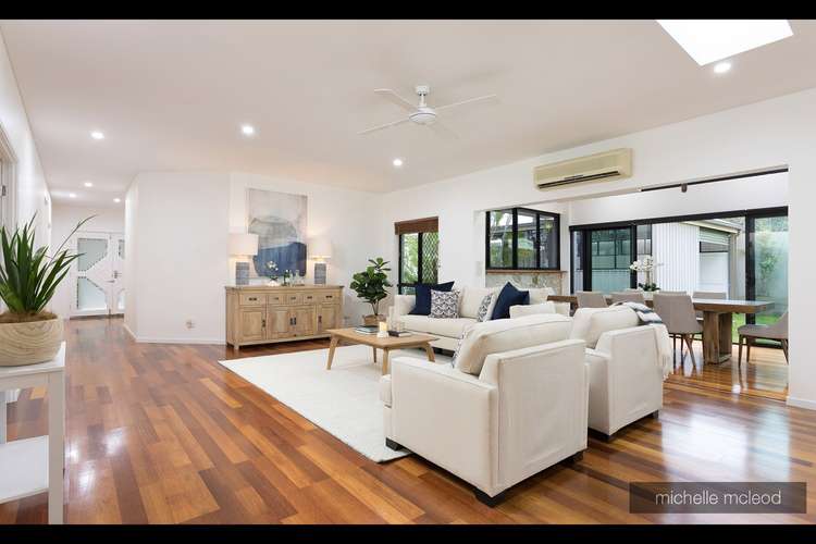 Sixth view of Homely house listing, 2 Carissa Place, Chapel Hill QLD 4069