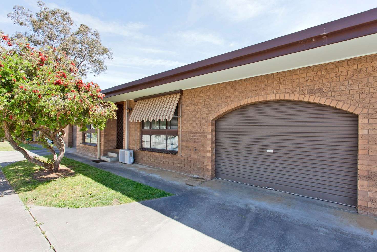 Main view of Homely unit listing, 2/473 Ainslie Avenue, Lavington NSW 2641