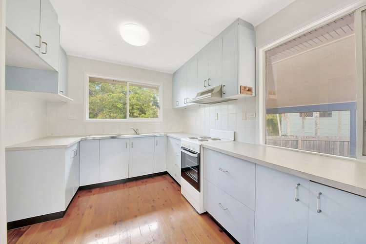 Second view of Homely house listing, 8 John Dory Drive, Toolooa QLD 4680