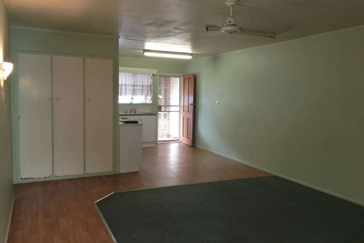 Fifth view of Homely townhouse listing, 1/209 Bayswater Road, Hyde Park QLD 4812