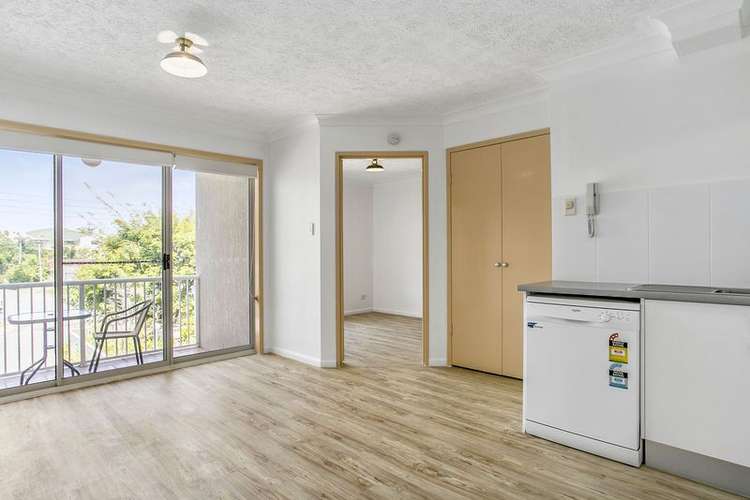 Third view of Homely unit listing, 16/7-9 Illawong Street, Chevron Island QLD 4217