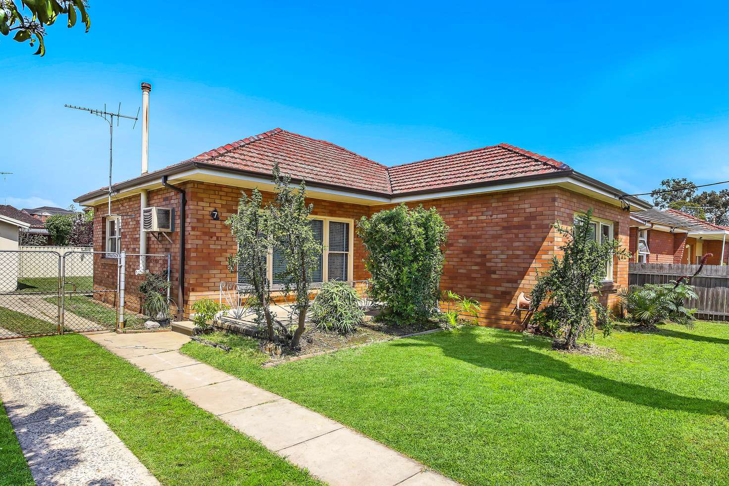 Main view of Homely house listing, 7 Ogmore Court, Bankstown NSW 2200