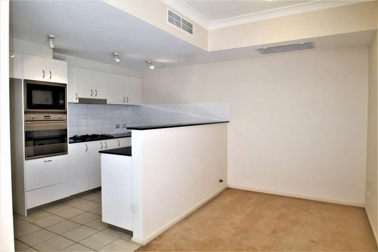 Fourth view of Homely unit listing, 204/16 Karrabee Avenue, Huntleys Cove NSW 2111