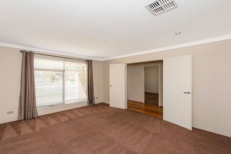 Fourth view of Homely house listing, 9 Carrow Bend, Baldivis WA 6171