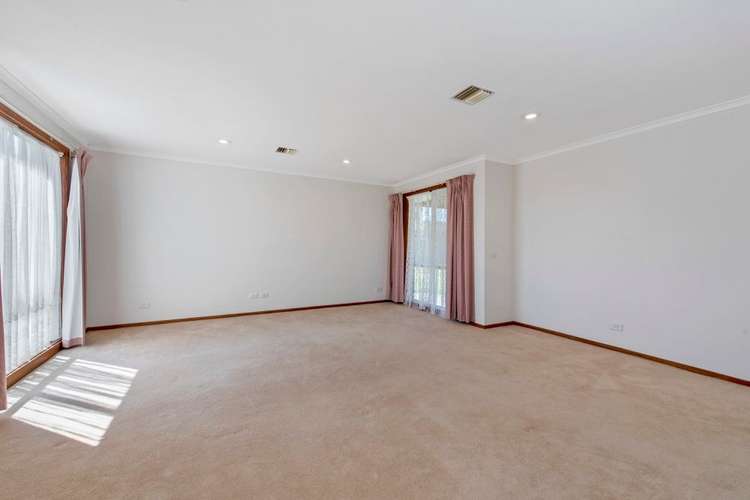 Second view of Homely house listing, 10 Oakdene Court, Rowville VIC 3178