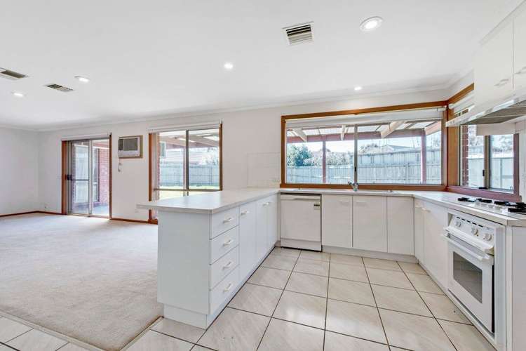 Fourth view of Homely house listing, 10 Oakdene Court, Rowville VIC 3178